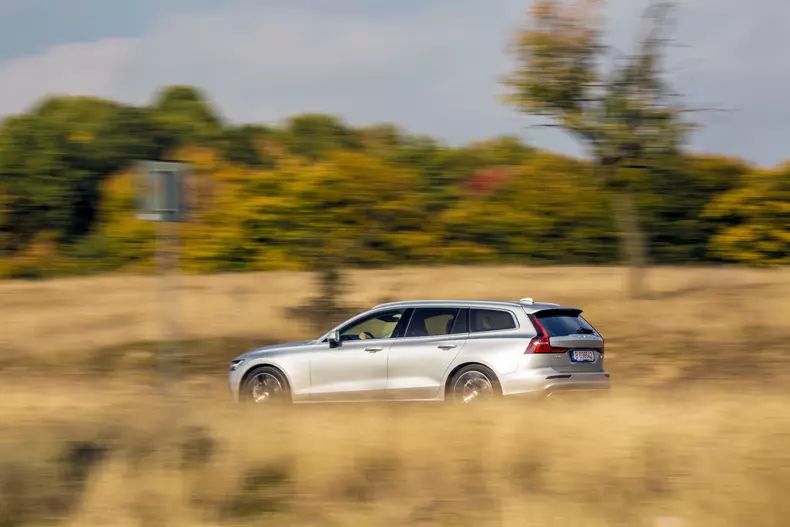 Volvo V60 T6 011