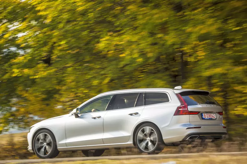 Volvo V60 T6 018