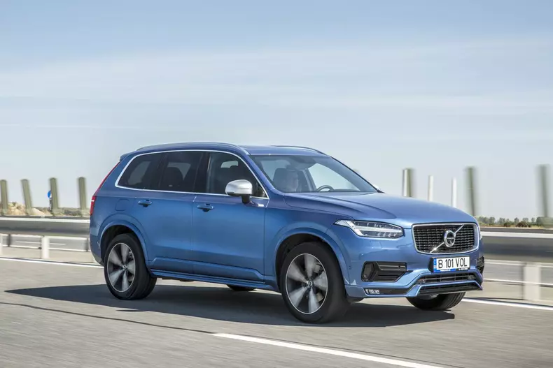Volvo XC90 D5 010