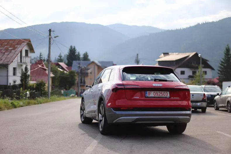 Audi e-tron road trip 002