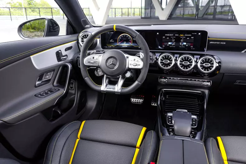 Mercedes-AMG A45 CLA45 057