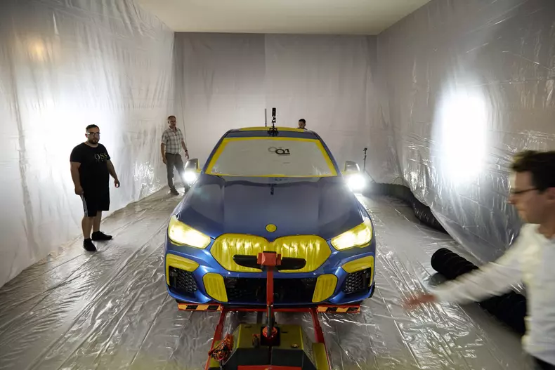 BMW X6 Vantablack 17