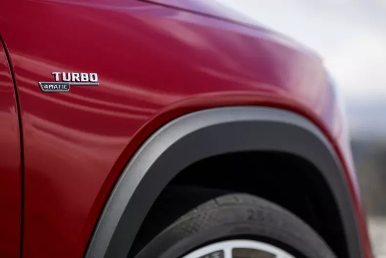 Mercedes-AMG GLB 35 23