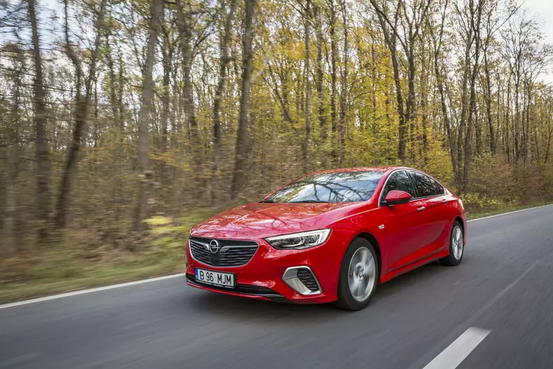 Opel Insignia GSI 010