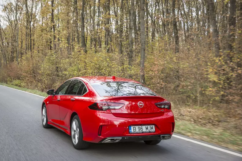 Opel Insignia GSI 012