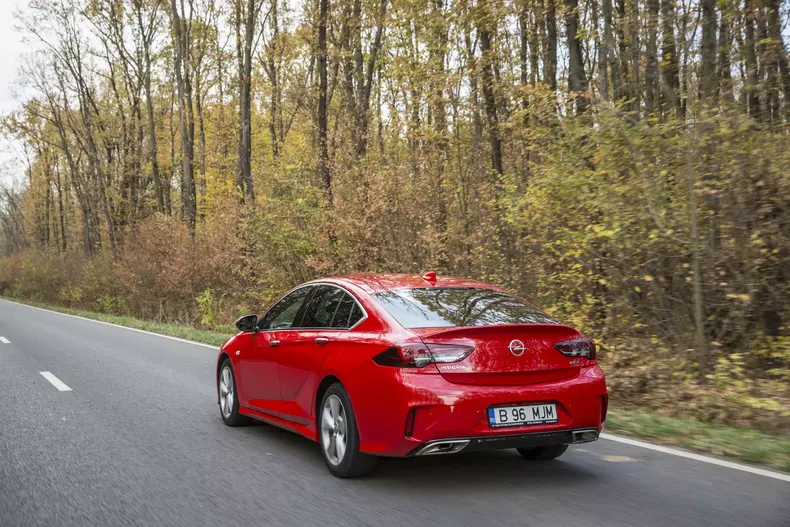 Opel Insignia GSI 013