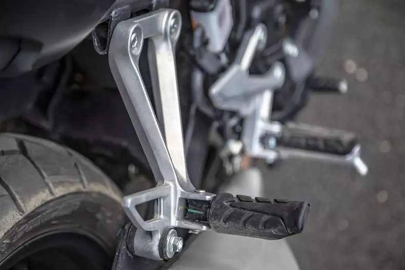 Honda CB500X foto Bogdan Paraschiv Auto Bild Romania 11