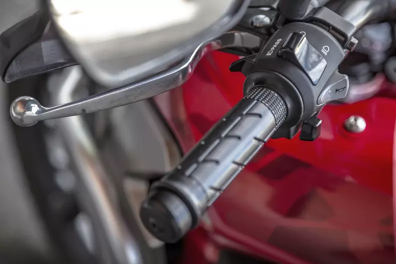 Honda CB500X foto Bogdan Paraschiv Auto Bild Romania 2