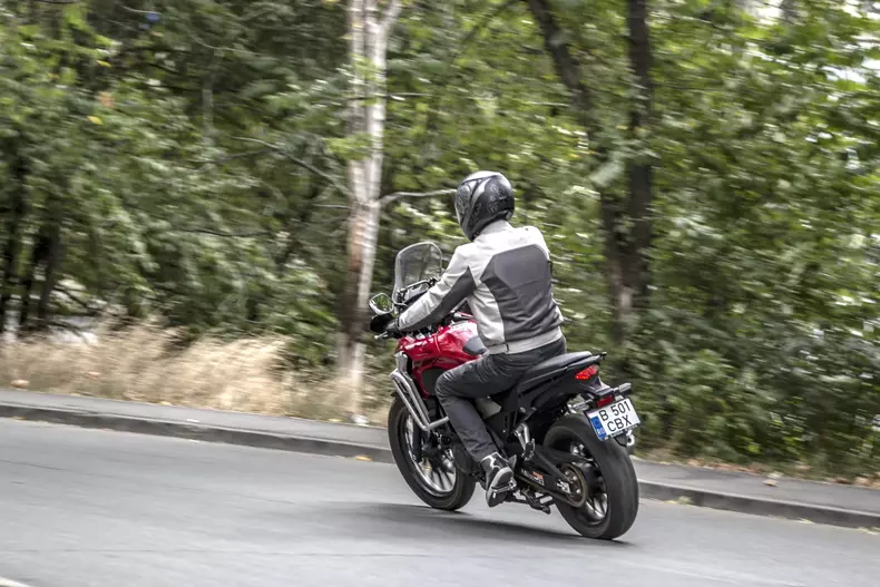 Honda CB500X foto Bogdan Paraschiv Auto Bild Romania 20