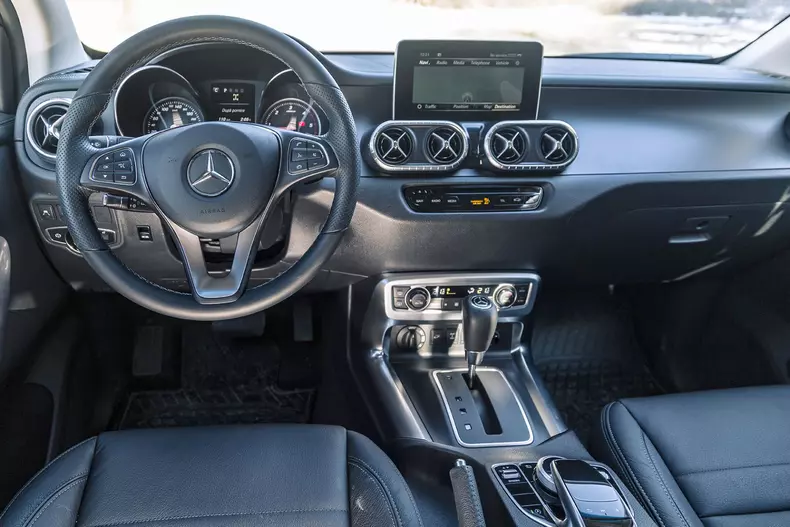 Mercedes Clasa X 005