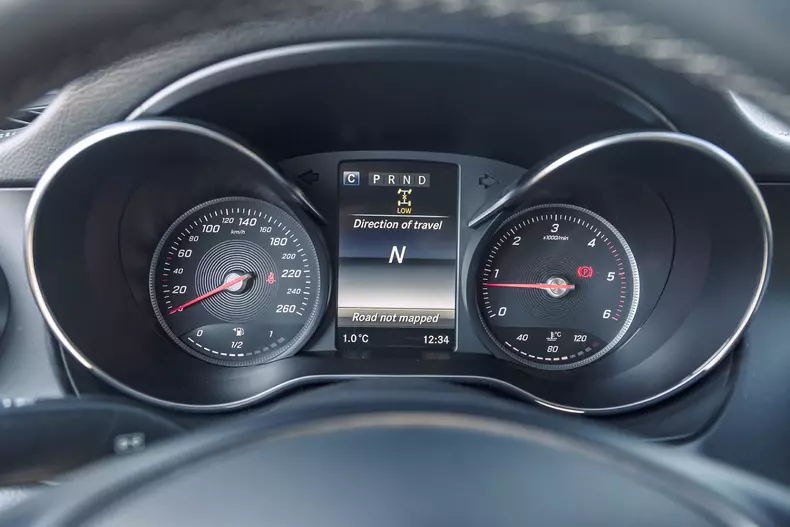 Mercedes Clasa X 009