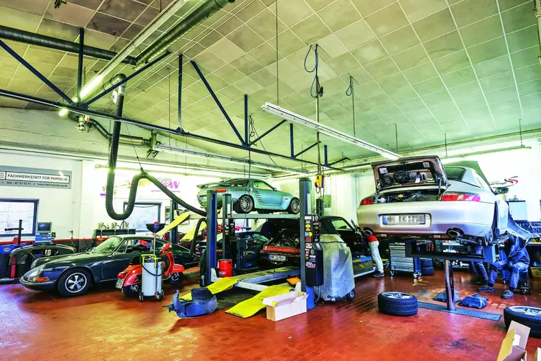 second hand porsche 911 013