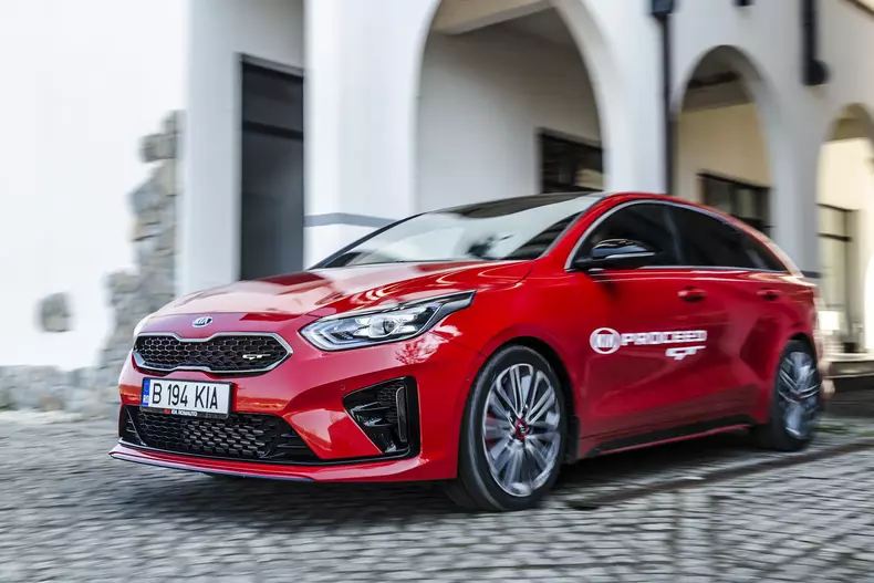 Kia ProCeed 004