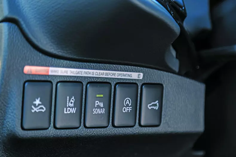 Mitsubishi Outlander 001