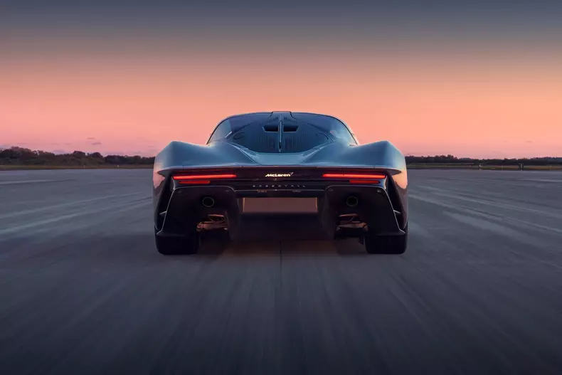 McLaren Speedtail record viteza 13