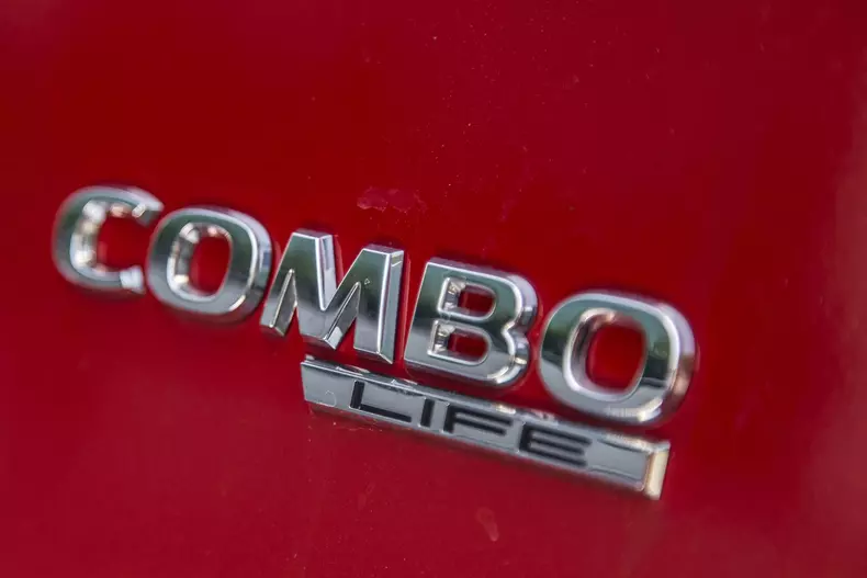 Opel Combo diesel 002