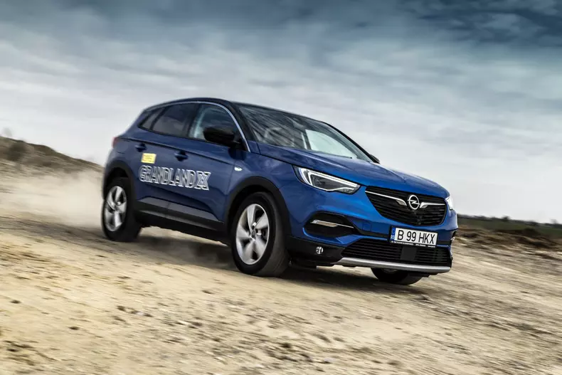 Opel Grandland X 010