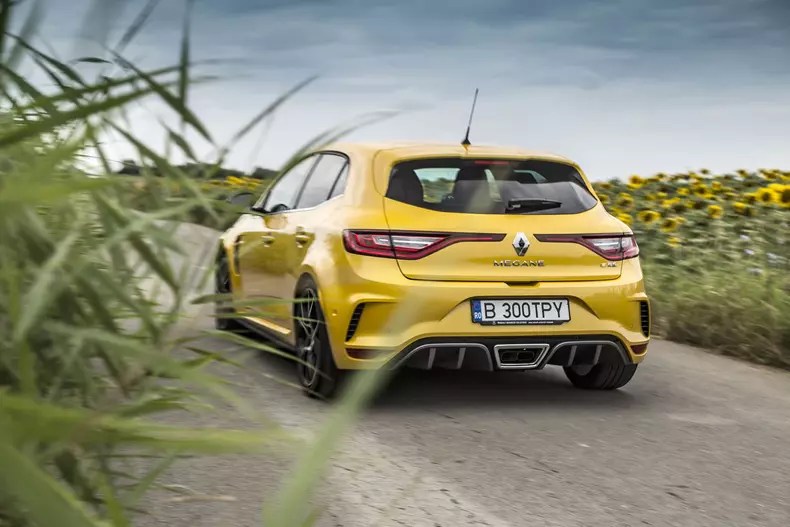 Renault Megane RS 001