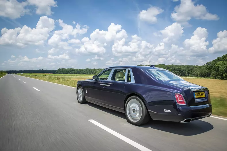 Rolls Royce Phantom 035