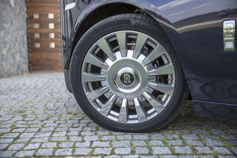 Rolls Royce Phantom 049