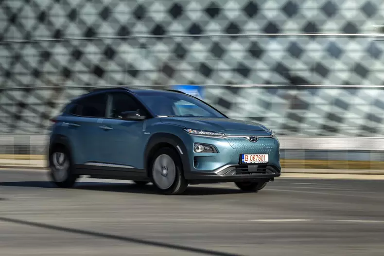 Hyundai Kona Electric 010