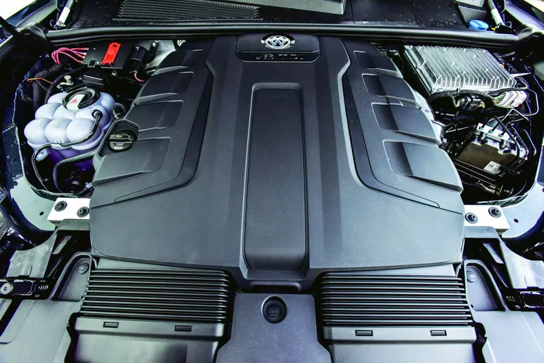 VW Touareg V8 TDI 003