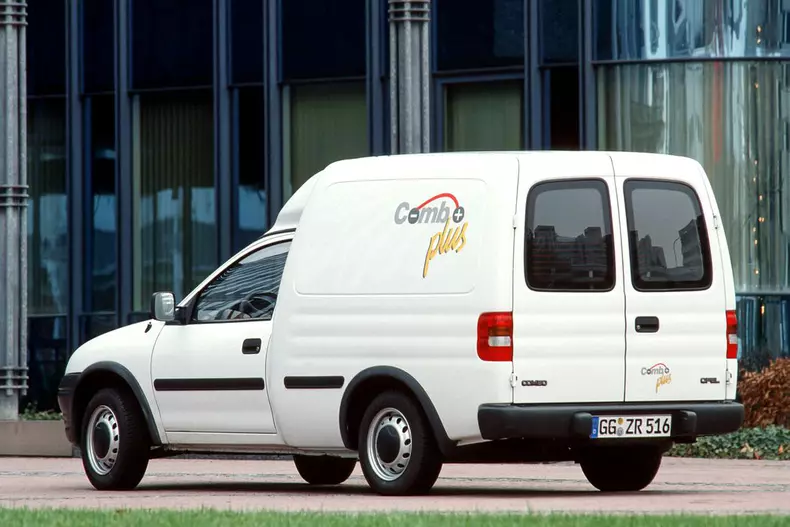 1995_Opel Combo Plus 02
