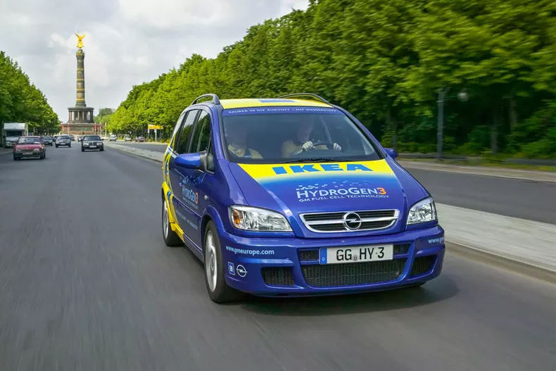 2001_Opel HydroGen 3 02