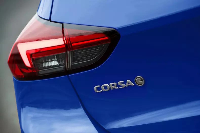 2019_Opel-Corsa-e 05