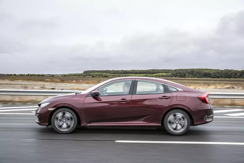 Honda Civic Sedan 011