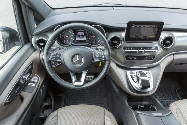 Mercedes-Benz Clasa V 001