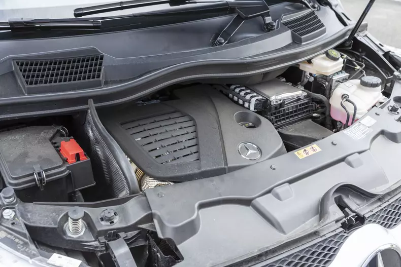 Mercedes-Benz Clasa V 004