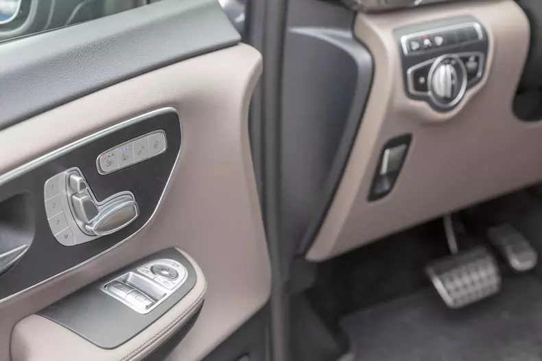 Mercedes-Benz Clasa V 005