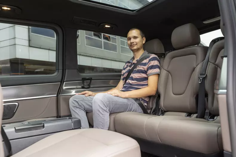 Mercedes-Benz Clasa V 008