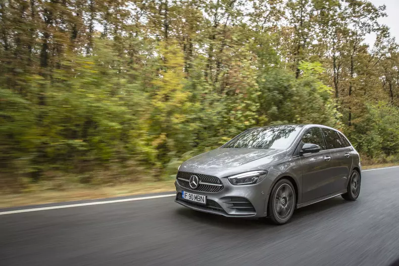 Mercedes Clasa B 010