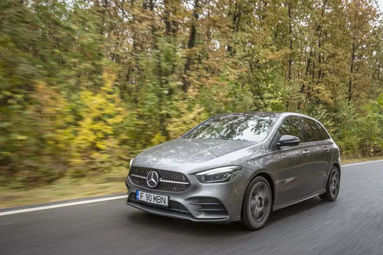 Mercedes Clasa B 011