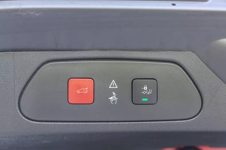 Opel Grandland X 013