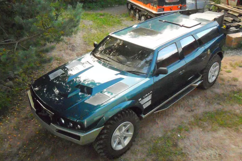 uran-suv-unicat-rusia-4