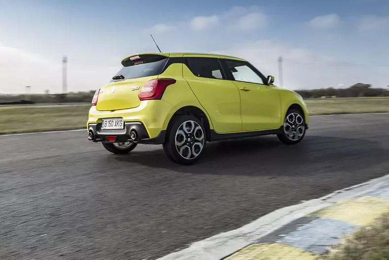 Suzuki Swift Sport 007