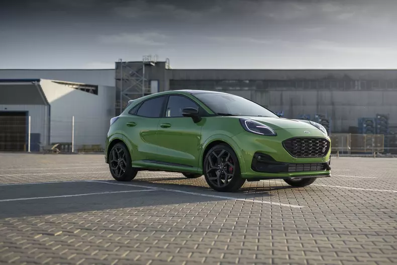 Puma ST on location005