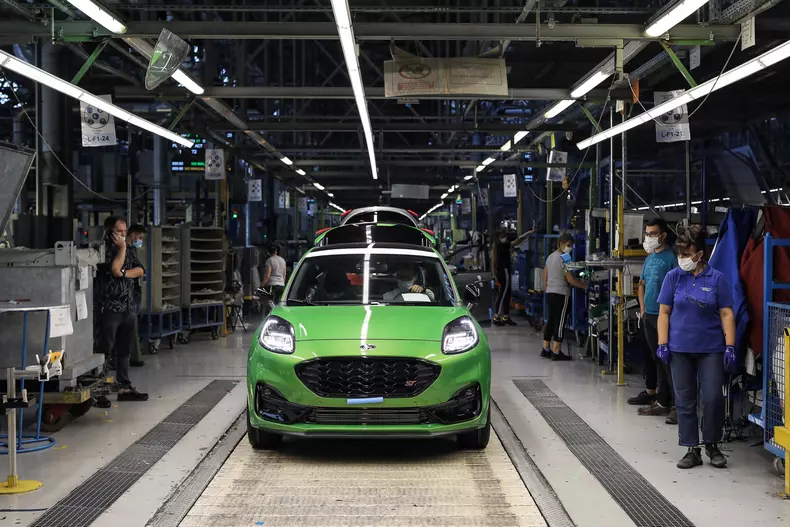 Puma ST pe linia de productie003