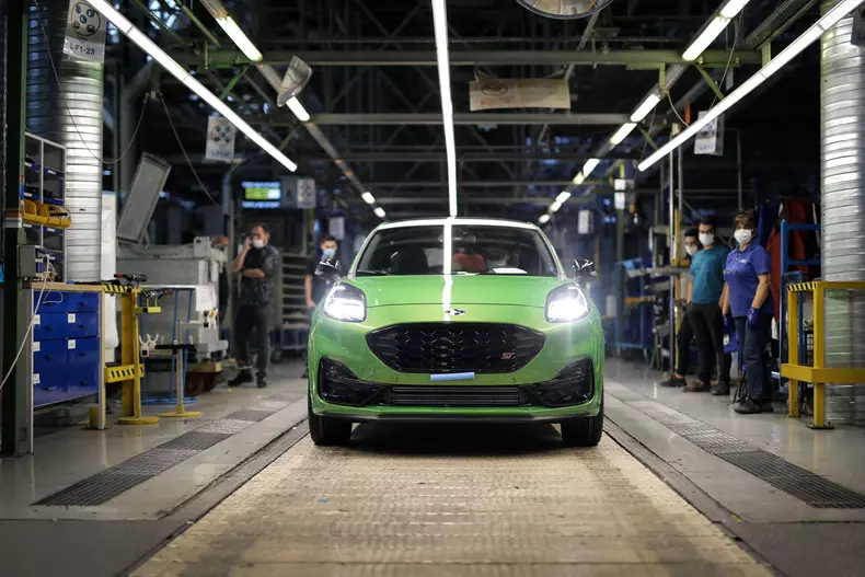 Puma ST pe linia de productie004