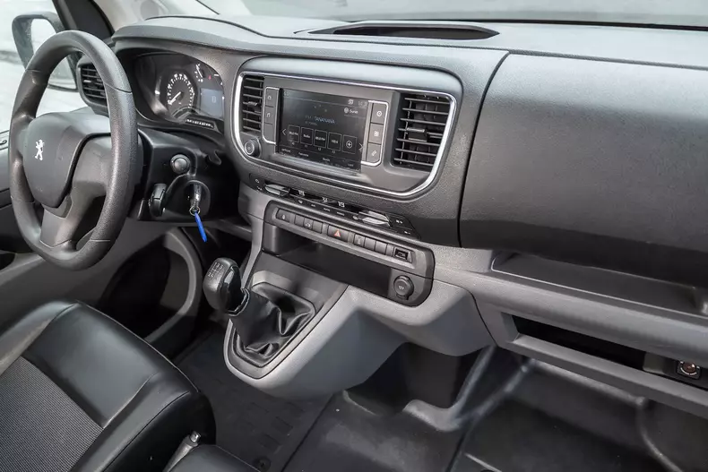 Test Drive Peugeot Expert 006