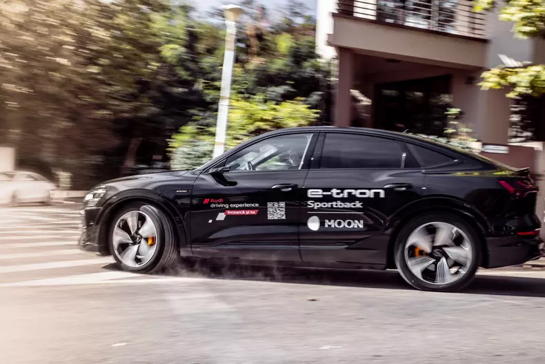 Audi e-tron Sportback 002