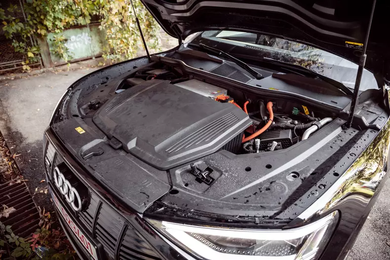 Audi e-tron Sportback 009