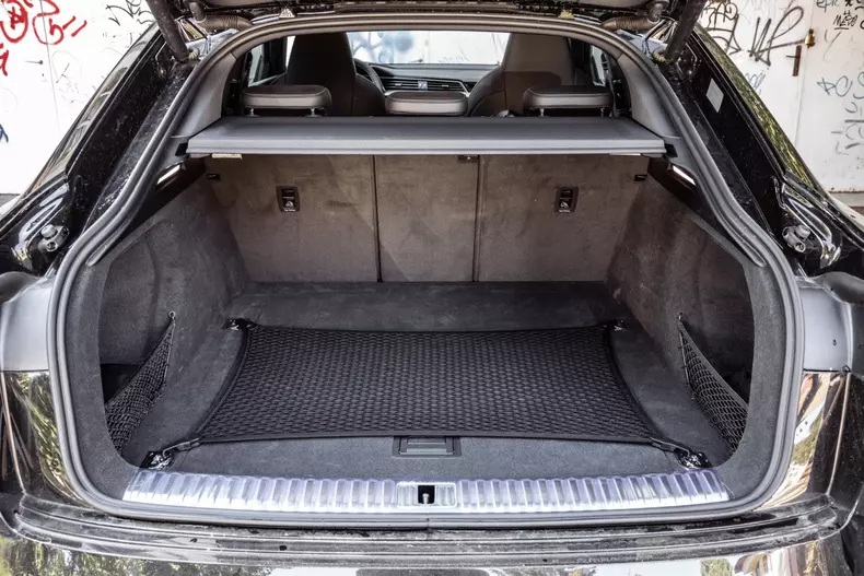 Audi e-tron Sportback 018