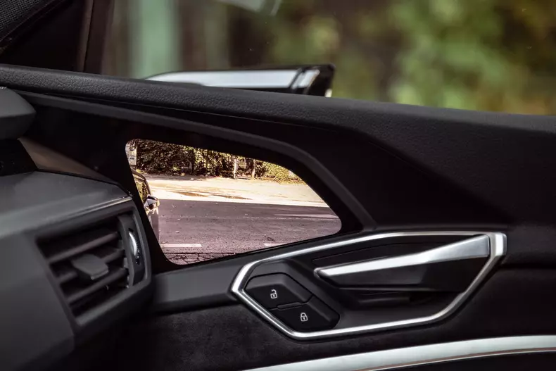 Audi e-tron Sportback 024