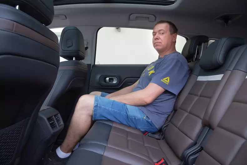 Citroen C5 Aircross 040