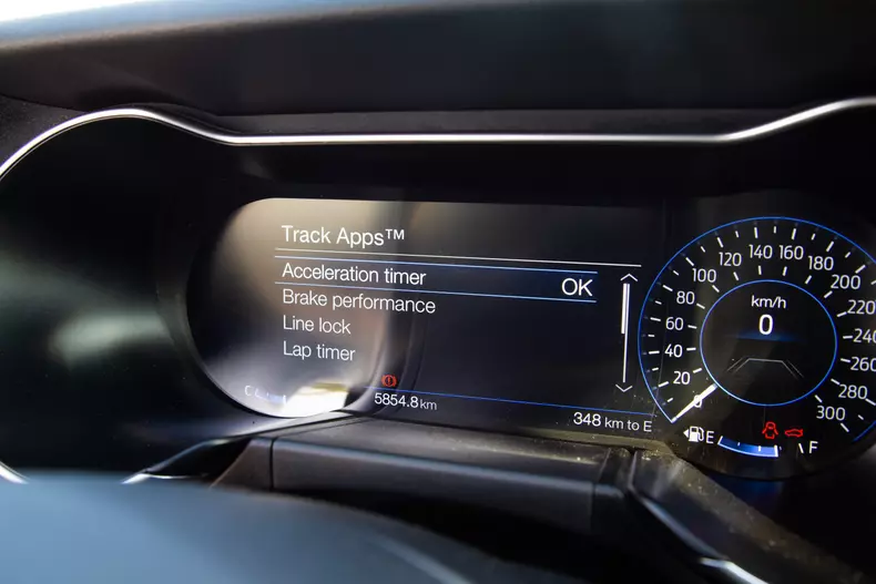 Ford Mustang Bullitt 126