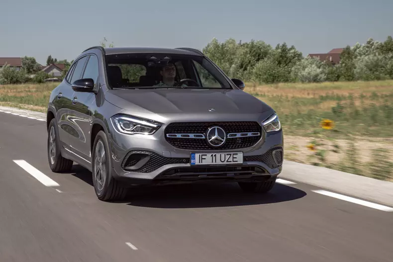 Mercedes GLA 005